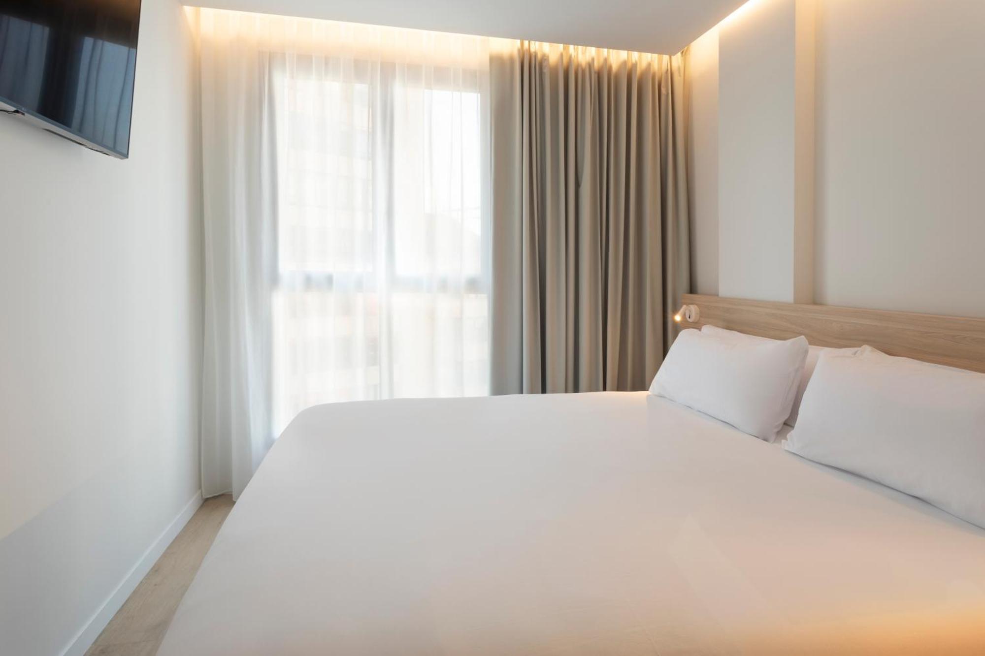 B&B Hotel Alicante Centro Ngoại thất bức ảnh