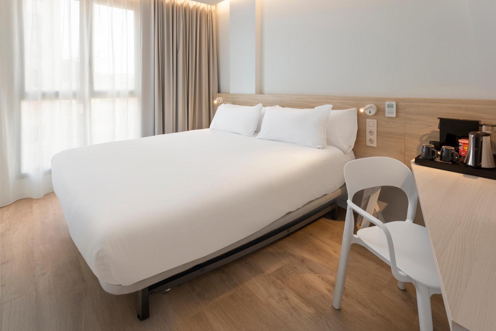 B&B Hotel Alicante Centro Ngoại thất bức ảnh